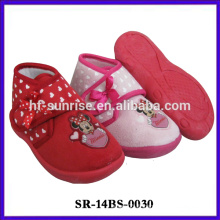 Chaussure bébé en cuir souple pour tout-petit